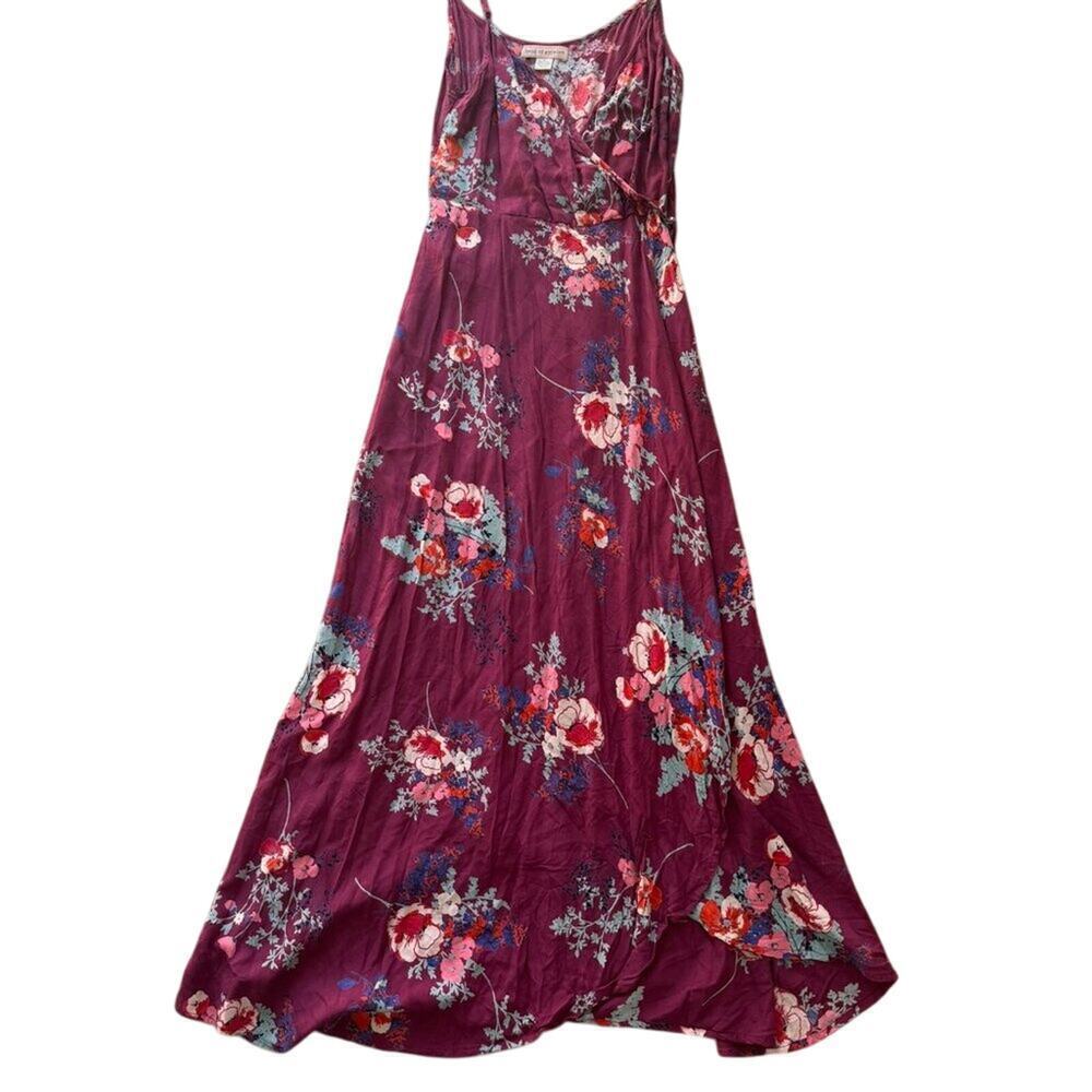 Band of Gypsies Maroon Floral Wrap Maxi Dress – Small